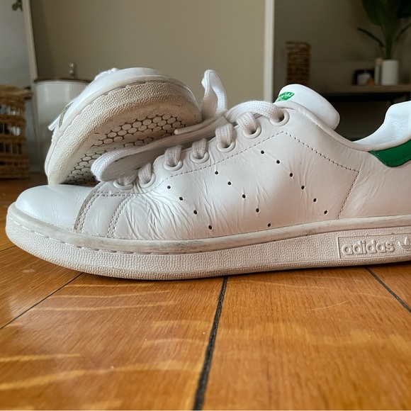 Stan Smith Adidas sneakers size 7 - Picture 2 of 3
